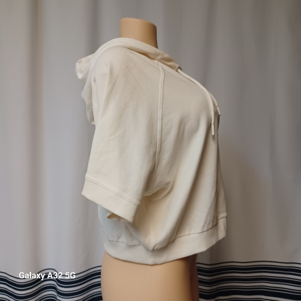 Fila Off-Cream  Cropped Hoodie Size S - Picture 4 of 13